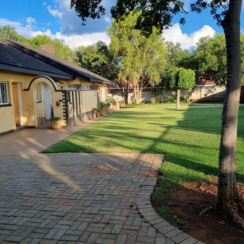 5 Bedroom Property for Sale in Wolmaransstad North West